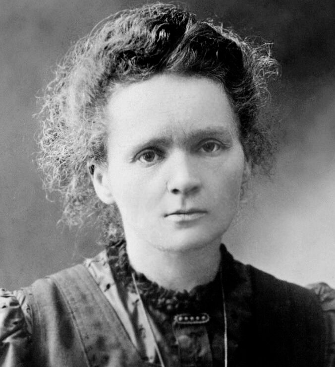 ¿Quién fue Marie Curie y cuáles fueron sus investigaciones?